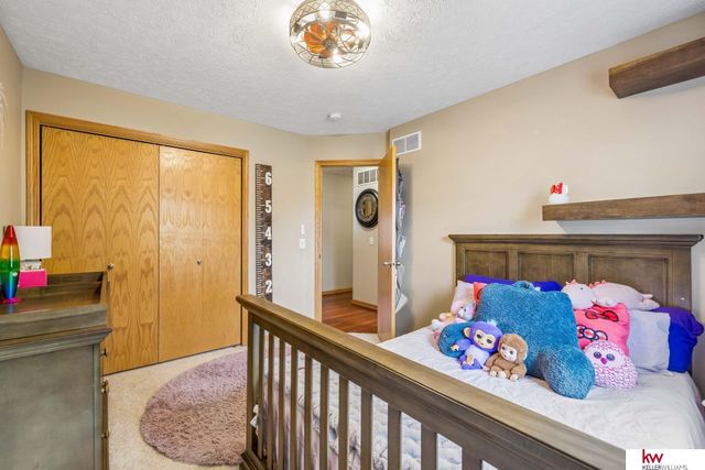 7451 N 17th Court, Lincoln, NE 68521