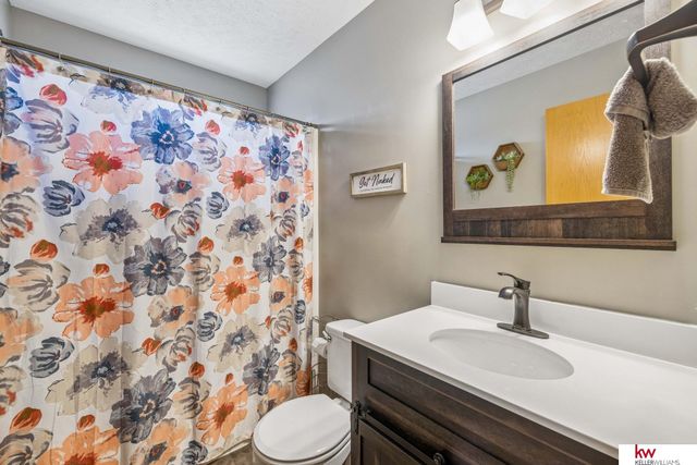 7451 N 17th Court, Lincoln, NE 68521