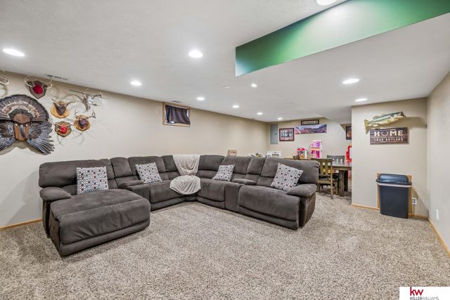 7451 N 17th Court, Lincoln, NE 68521