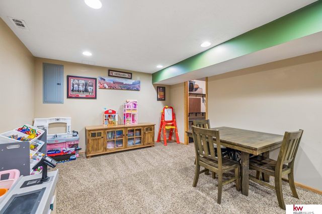 7451 N 17th Court, Lincoln, NE 68521