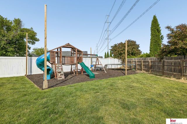 7451 N 17th Court, Lincoln, NE 68521
