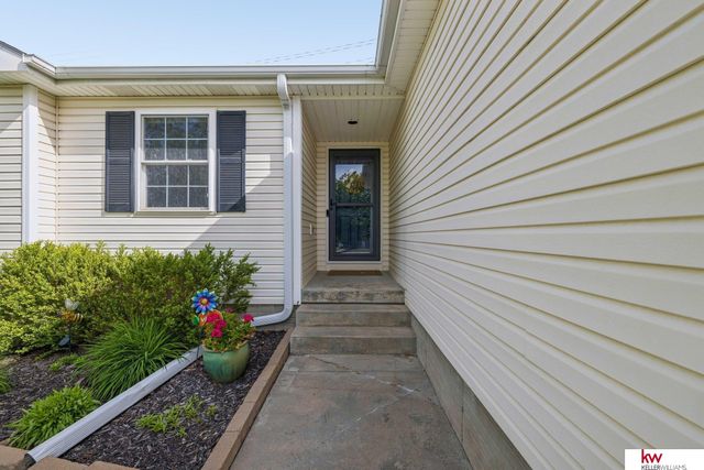 7451 N 17th Court, Lincoln, NE 68521