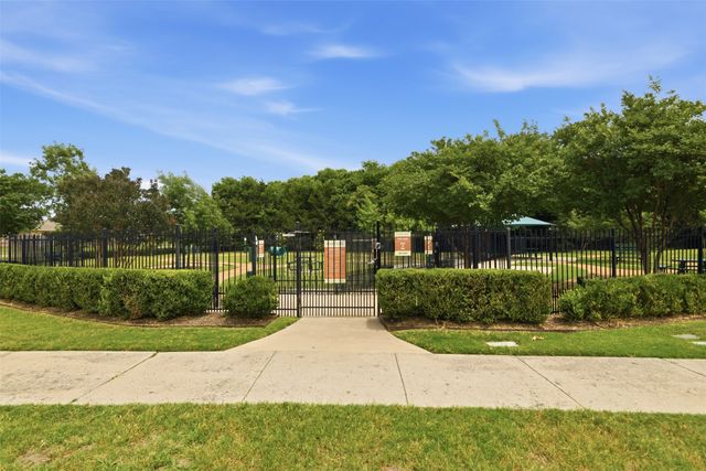572 Louder Way, Fate, TX 75087