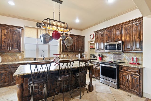 572 Louder Way, Fate, TX 75087