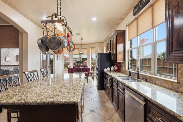 572 Louder Way, Fate, TX 75087