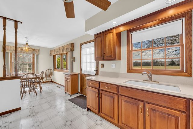 3303 Vermont Road, Woodstock, IL 60098