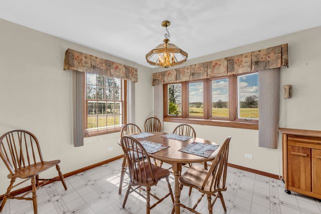 3303 Vermont Road, Woodstock, IL 60098