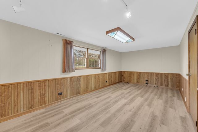 3303 Vermont Road, Woodstock, IL 60098