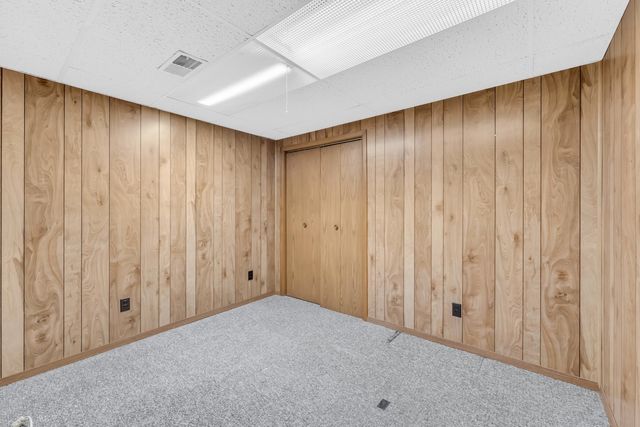 3303 Vermont Road, Woodstock, IL 60098