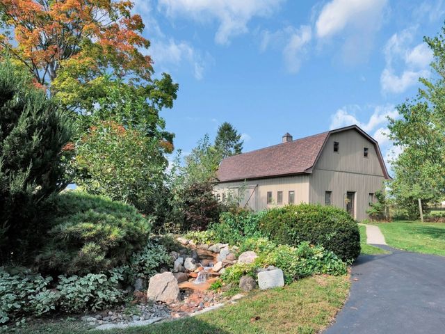 3303 Vermont Road, Woodstock, IL 60098