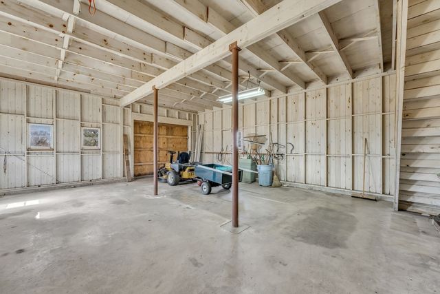 3303 Vermont Road, Woodstock, IL 60098