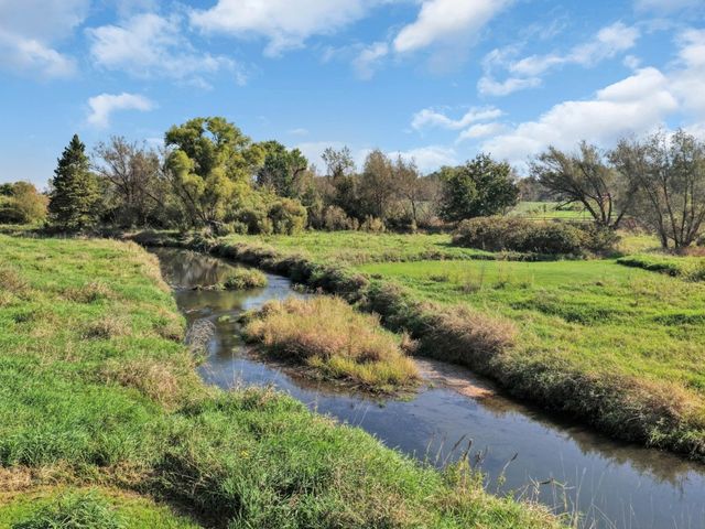 3303 Vermont Road, Woodstock, IL 60098