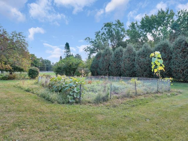 3303 Vermont Road, Woodstock, IL 60098