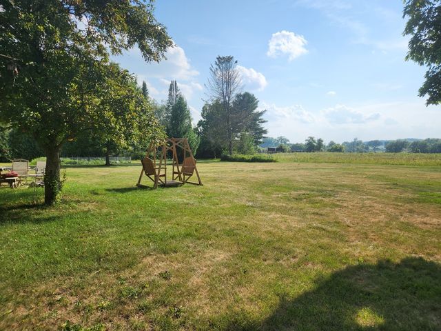 3303 Vermont Road, Woodstock, IL 60098