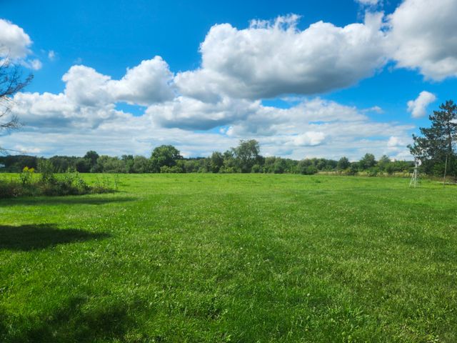 3303 Vermont Road, Woodstock, IL 60098