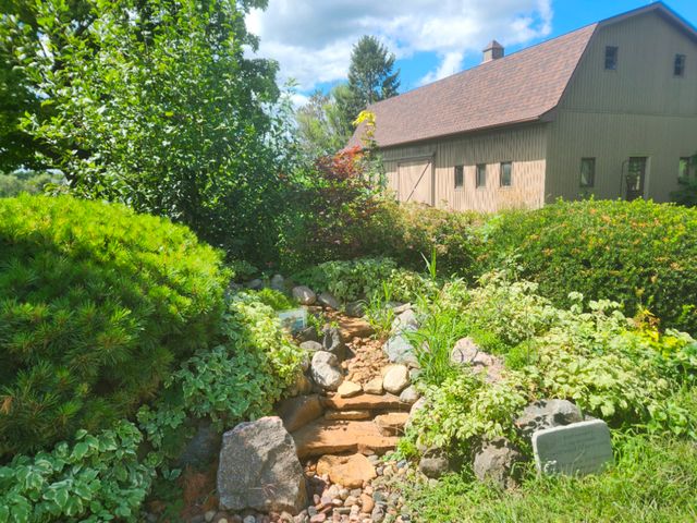 3303 Vermont Road, Woodstock, IL 60098