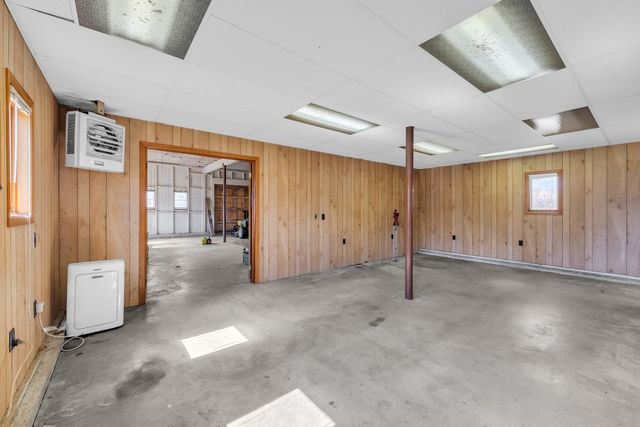 3303 Vermont Road, Woodstock, IL 60098