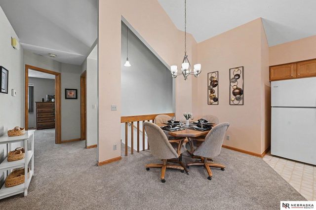 6521 S 108th Avenue, Omaha, NE 68137