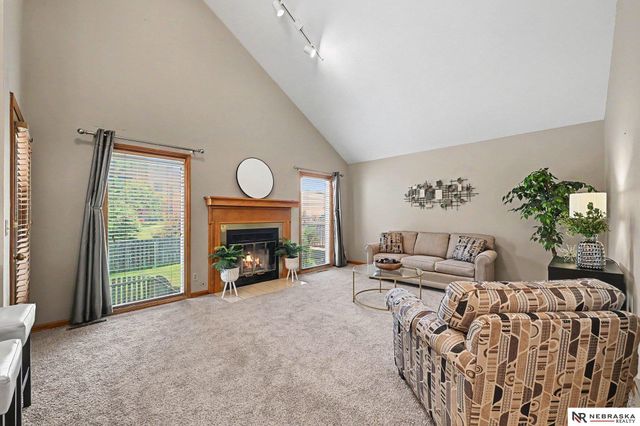 6521 S 108th Avenue, Omaha, NE 68137