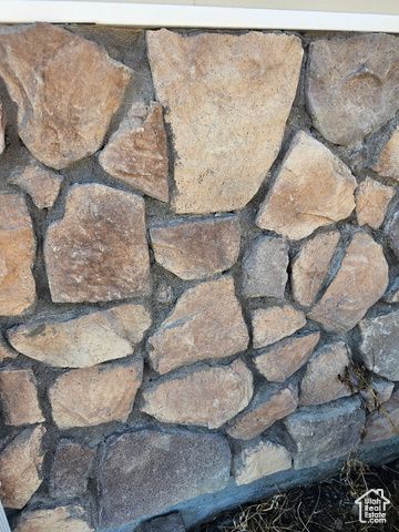 689 N 4250 W, Maeser, UT 84078