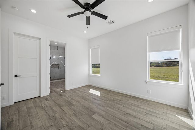 11693 Grandview Drive, Montgomery, TX 77356