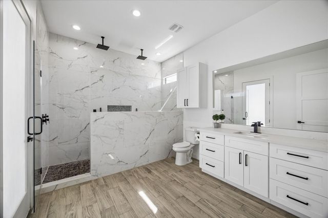 11693 Grandview Drive, Montgomery, TX 77356