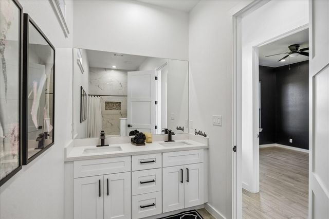 11693 Grandview Drive, Montgomery, TX 77356