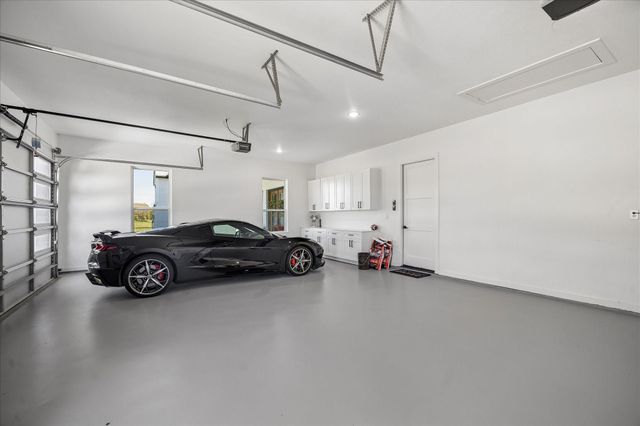 11693 Grandview Drive, Montgomery, TX 77356