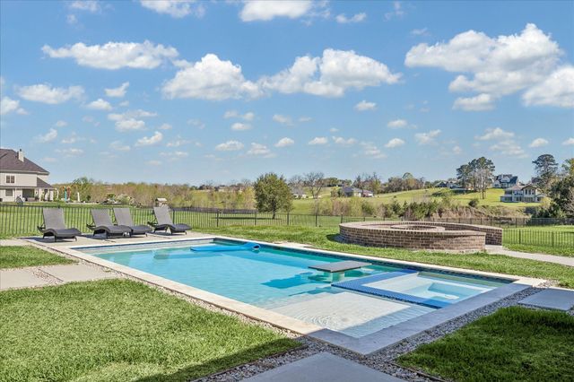 11693 Grandview Drive, Montgomery, TX 77356