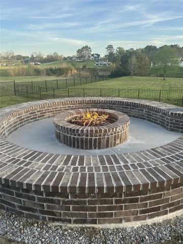 11693 Grandview Drive, Montgomery, TX 77356