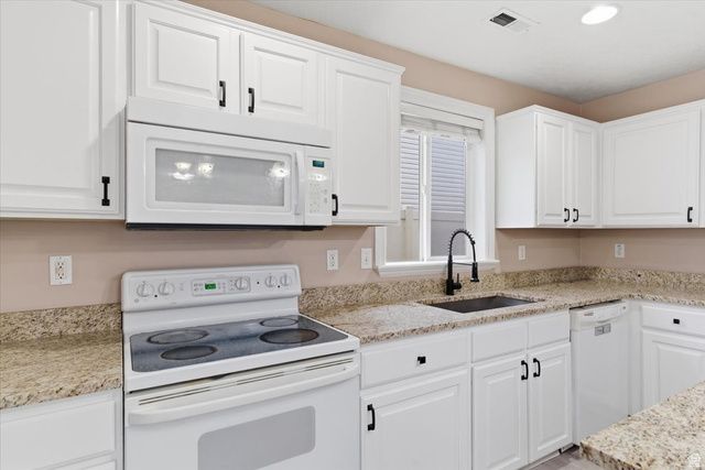 2159 E HAWTHORNE ST, Saratoga Springs, UT 84043