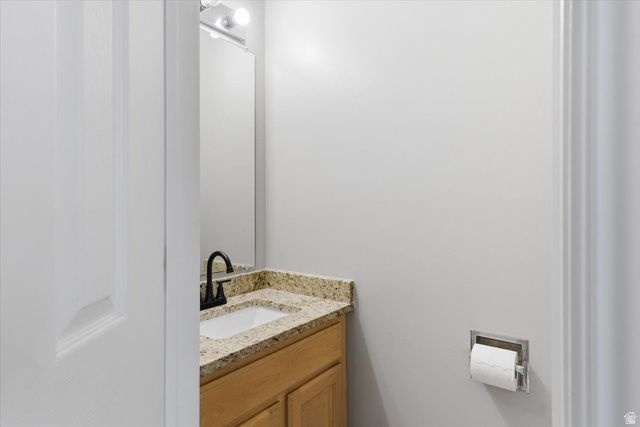 2159 E HAWTHORNE ST, Saratoga Springs, UT 84043