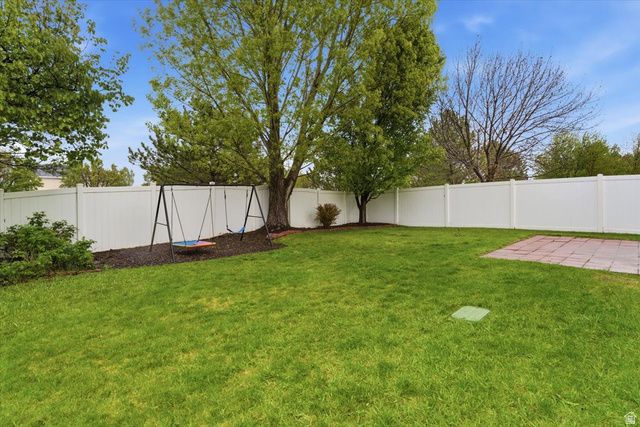 2159 E HAWTHORNE ST, Saratoga Springs, UT 84043