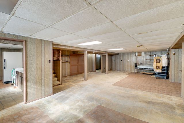 702 Willow Drive, Chicago Heights, IL 60411