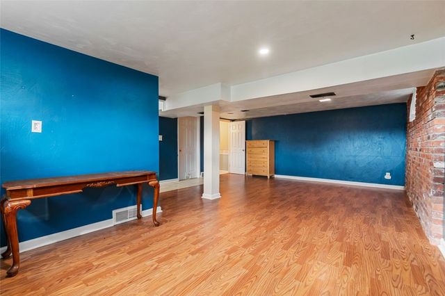 4052 Crestwood Dr, West Deer, PA 15044