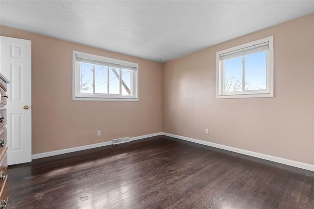 4052 Crestwood Dr, West Deer, PA 15044