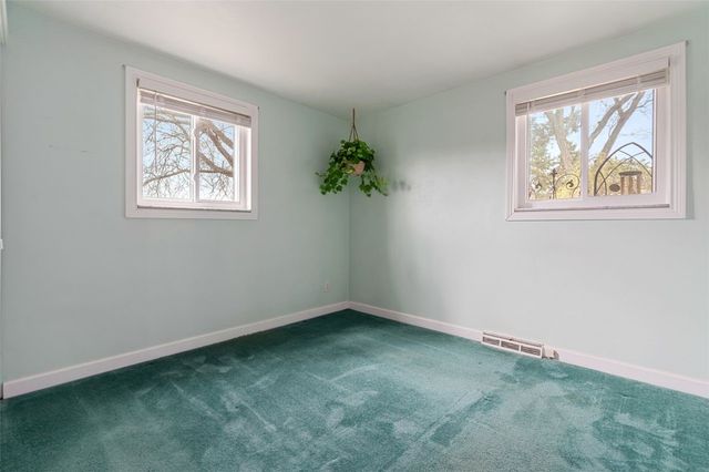 4052 Crestwood Dr, West Deer, PA 15044