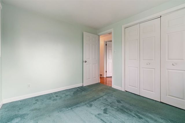 4052 Crestwood Dr, West Deer, PA 15044