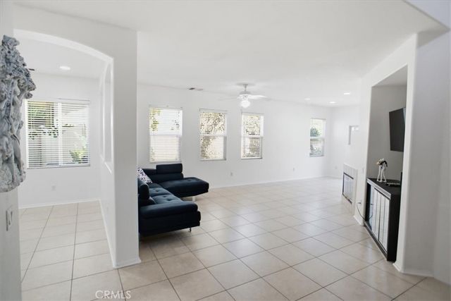 27660 Cordovan, Canyon Country, CA 91351