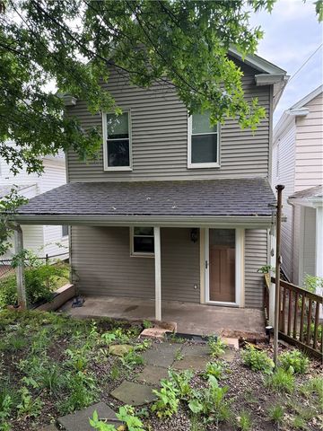 1326 Woodmont Ave, New Kensington, PA 15068