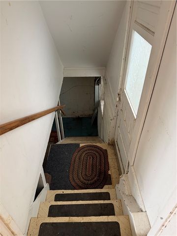 1326 Woodmont Ave, New Kensington, PA 15068