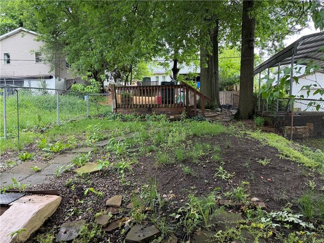 1326 Woodmont Ave, New Kensington, PA 15068