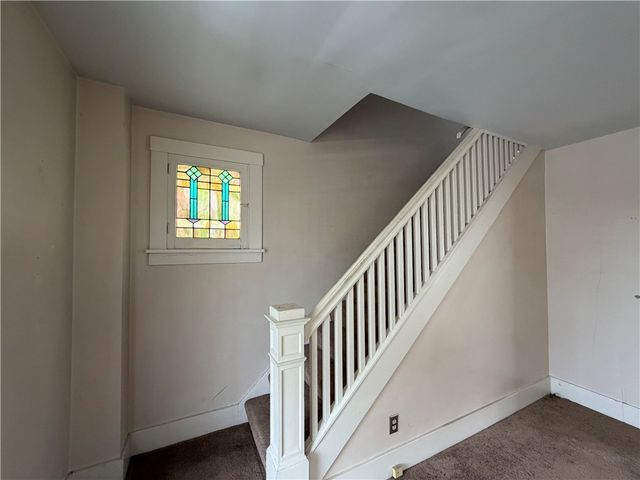 1326 Woodmont Ave, New Kensington, PA 15068