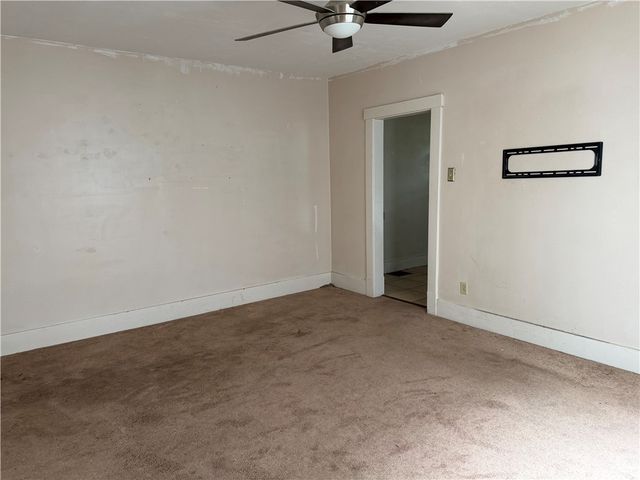 1326 Woodmont Ave, New Kensington, PA 15068