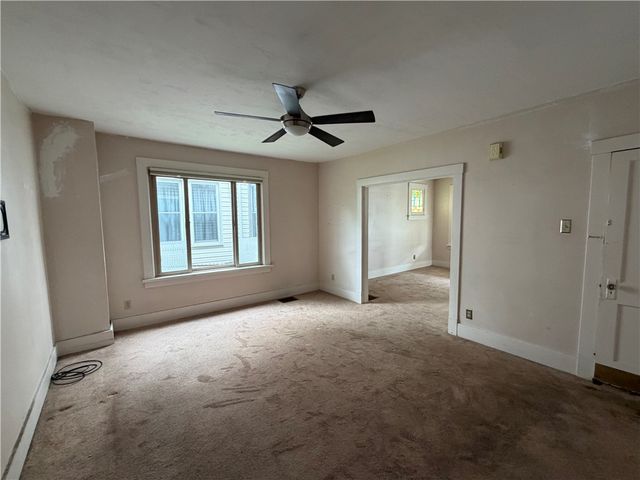 1326 Woodmont Ave, New Kensington, PA 15068