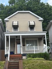 1326 Woodmont Ave, New Kensington, PA 15068