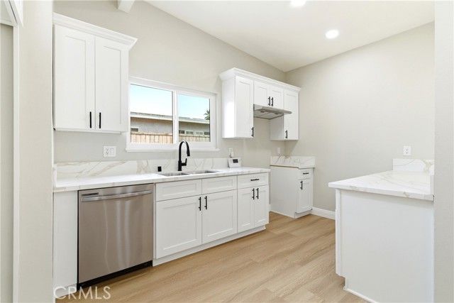 125 W Alru, Rialto, CA 92376