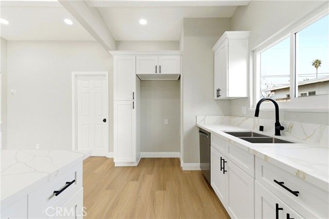 125 W Alru, Rialto, CA 92376