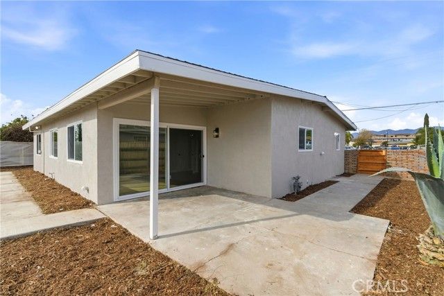 125 W Alru, Rialto, CA 92376