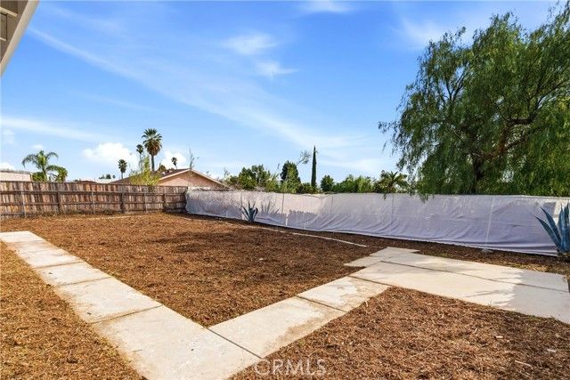 125 W Alru, Rialto, CA 92376